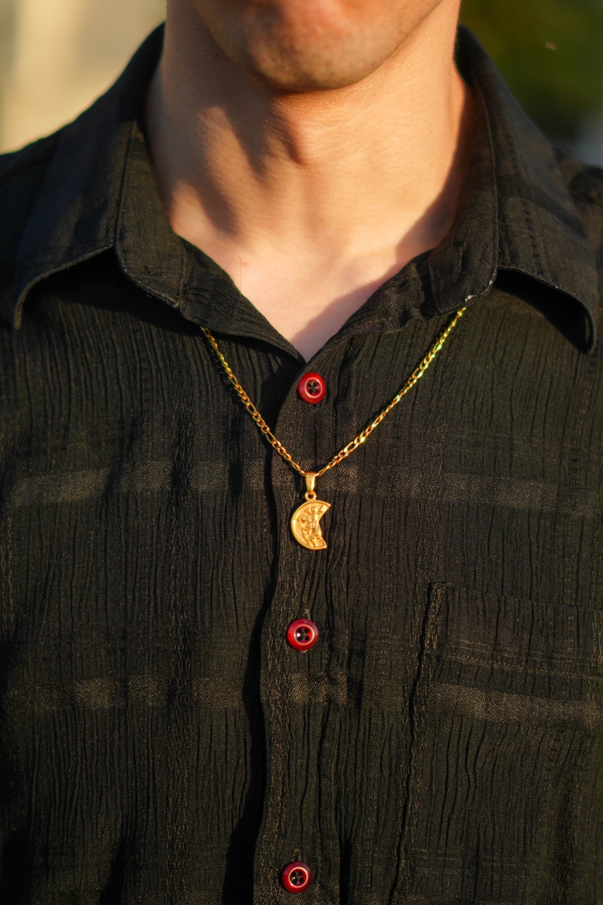 Collar Crescent
