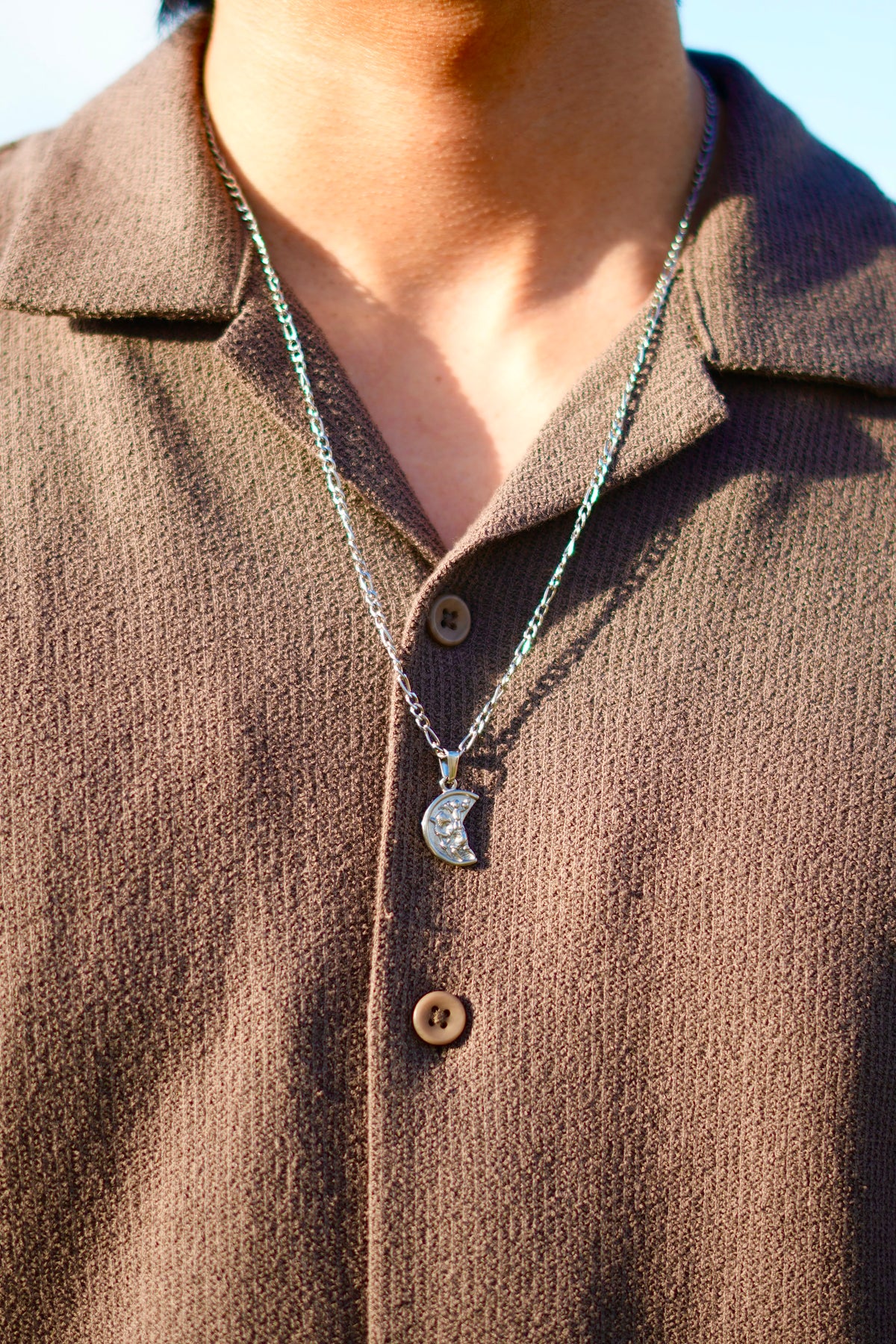 Collar Crescent